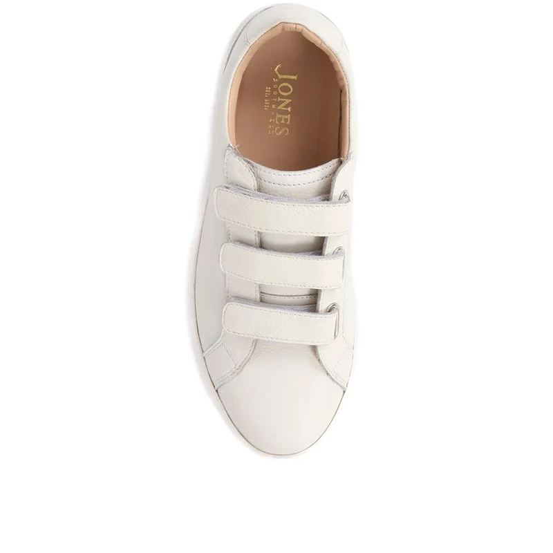 Flavia Patent Leather Trainers - FLAVIA / 324 284 - White