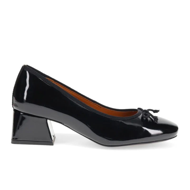 Yosha Flared-Heel Court Shoes - YOSHA / 326 175