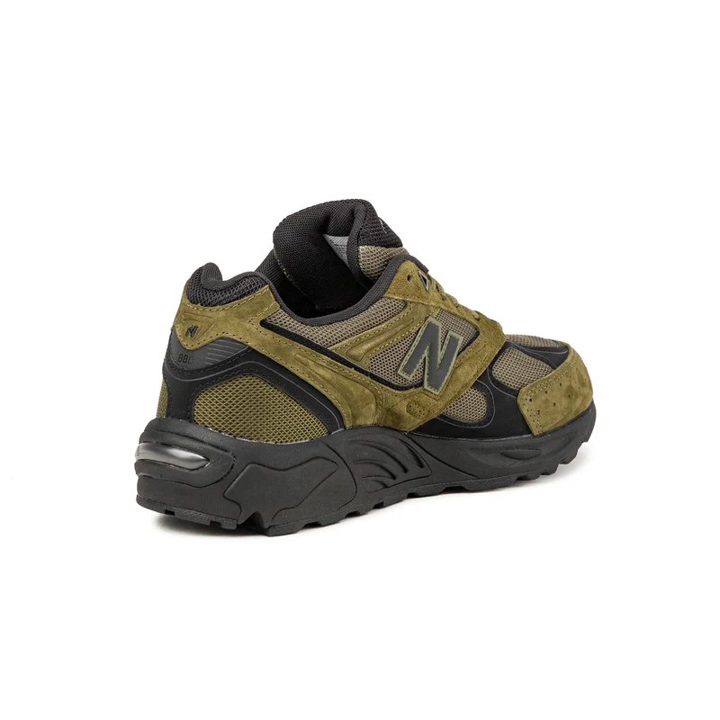 New Balance 880R