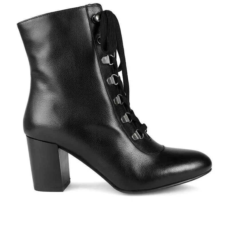 Liana Wide Fit Lace Up Heeled Ankle Boots - LIANAWIDE / 329 770 - Black Leather