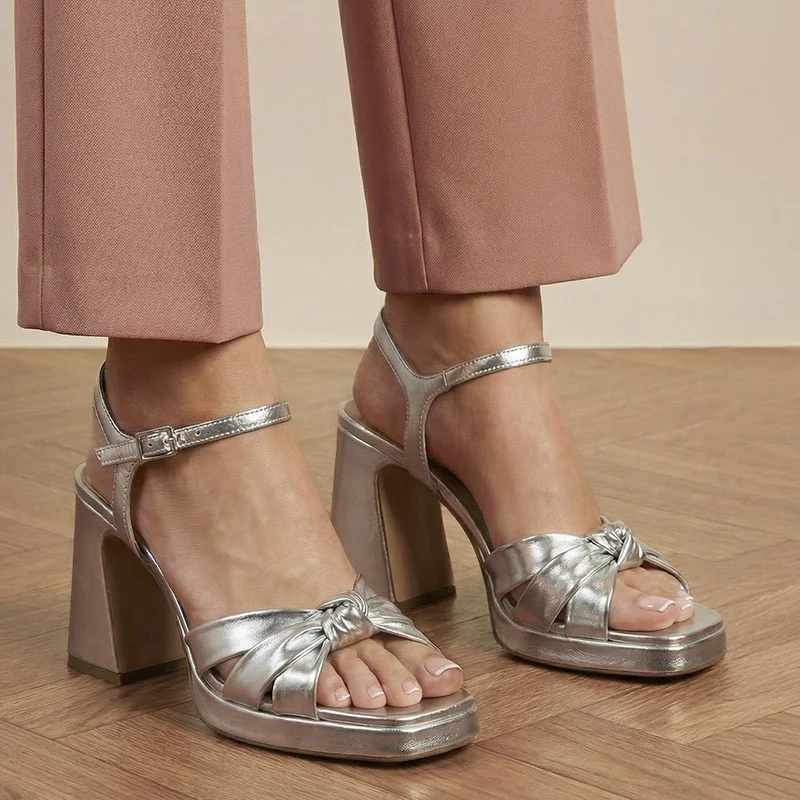 Gloriana Block Heel Leather Buckled Sandals - GLORIANA / 328 979 - Metallic Multi