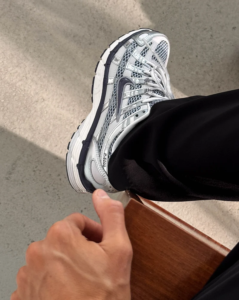 Nike Wmns P-6000