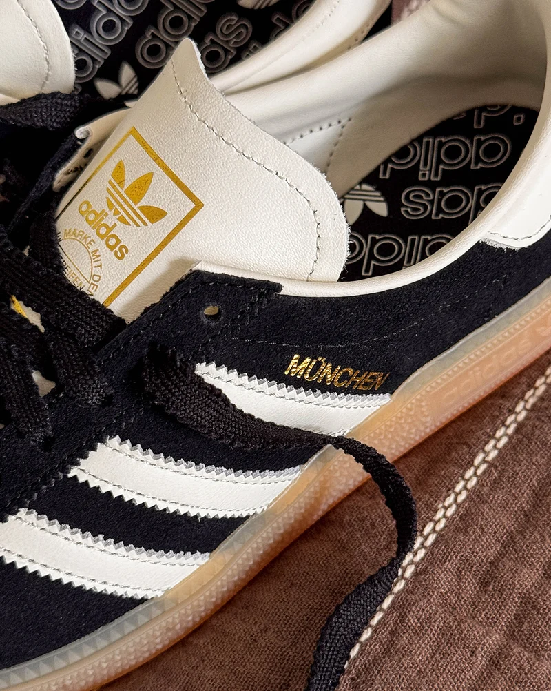Adidas München W