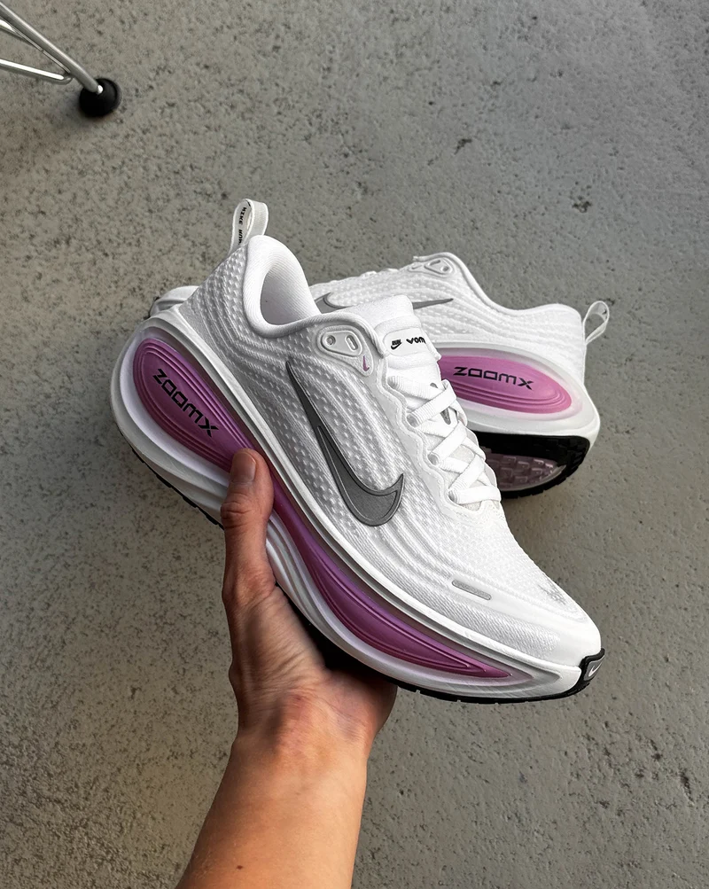 Nike Wmns Vomero Plus