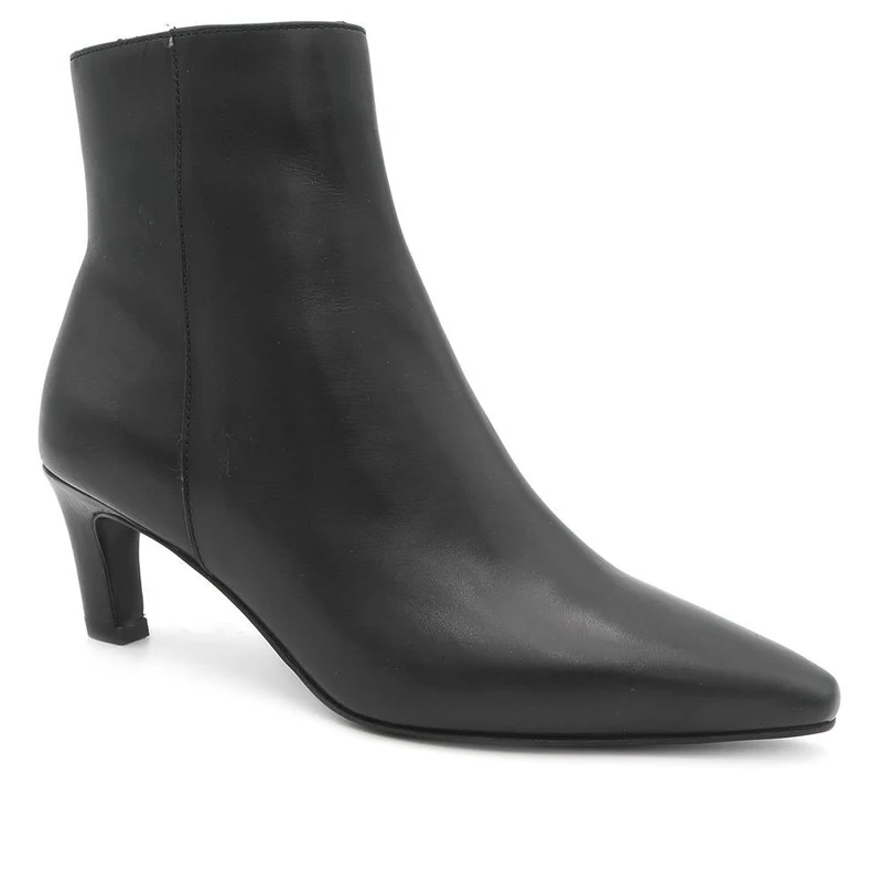 Kassia Leather Comma Heel Ankle Boots - KASSIA / 329 781 - Black Leather