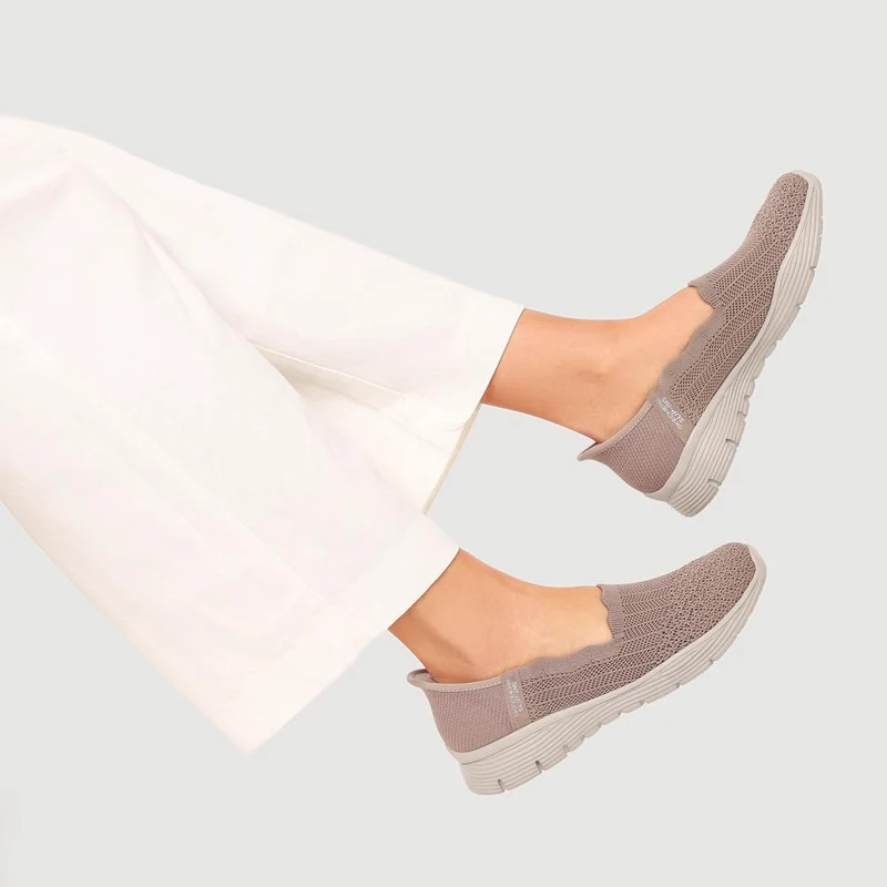 Slip-ins: Seager - Believe It Trainers - SKE41550 / 327 527 - Taupe
