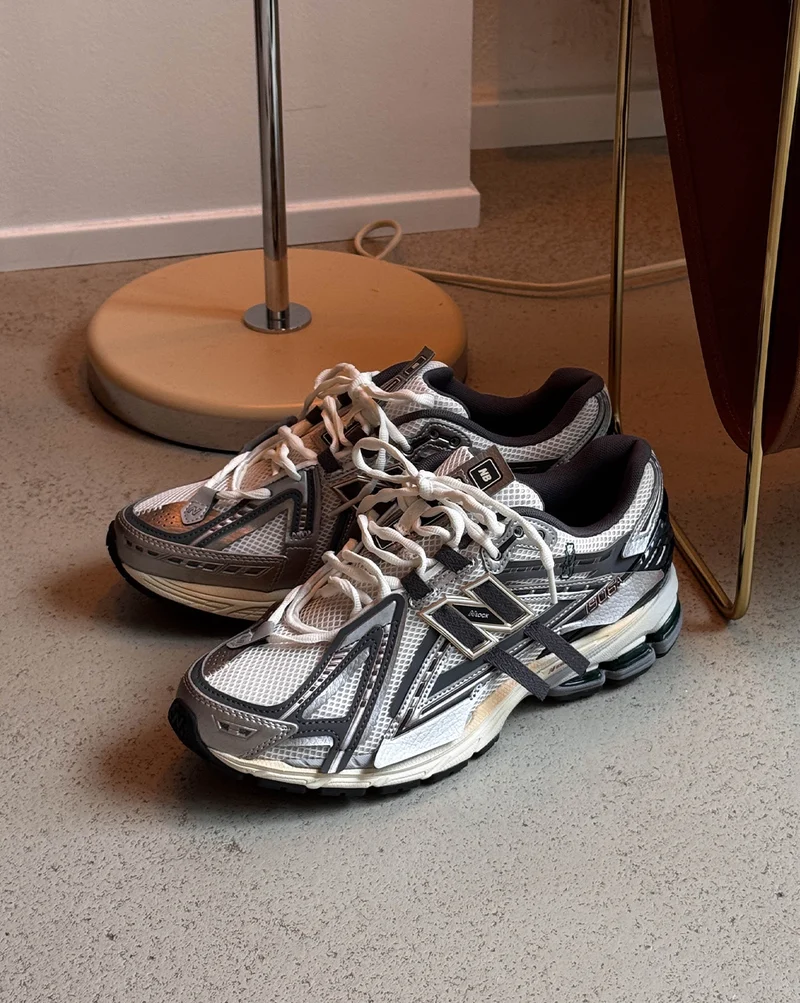 New Balance M1906AD