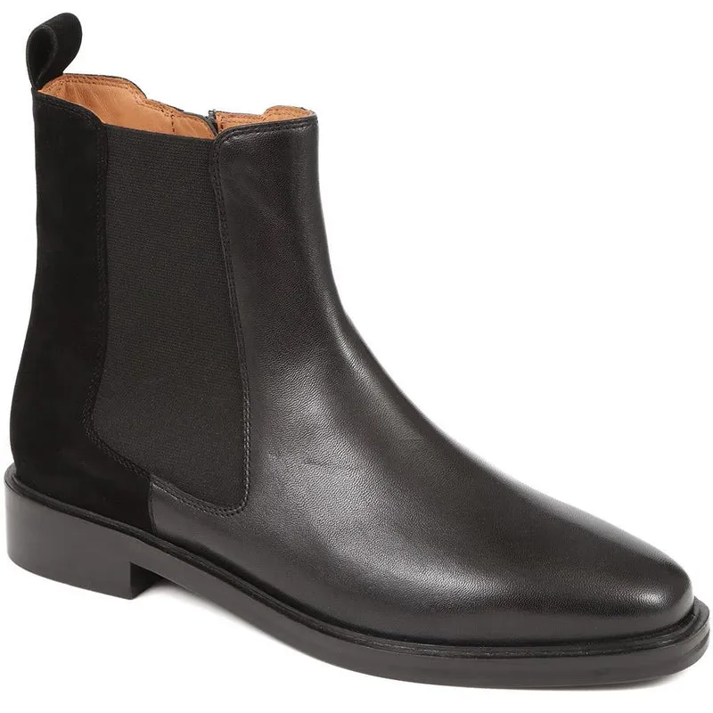 Gessica Leather Chelsea Boots - GESSICA / 324 588 - Black-Black Suede