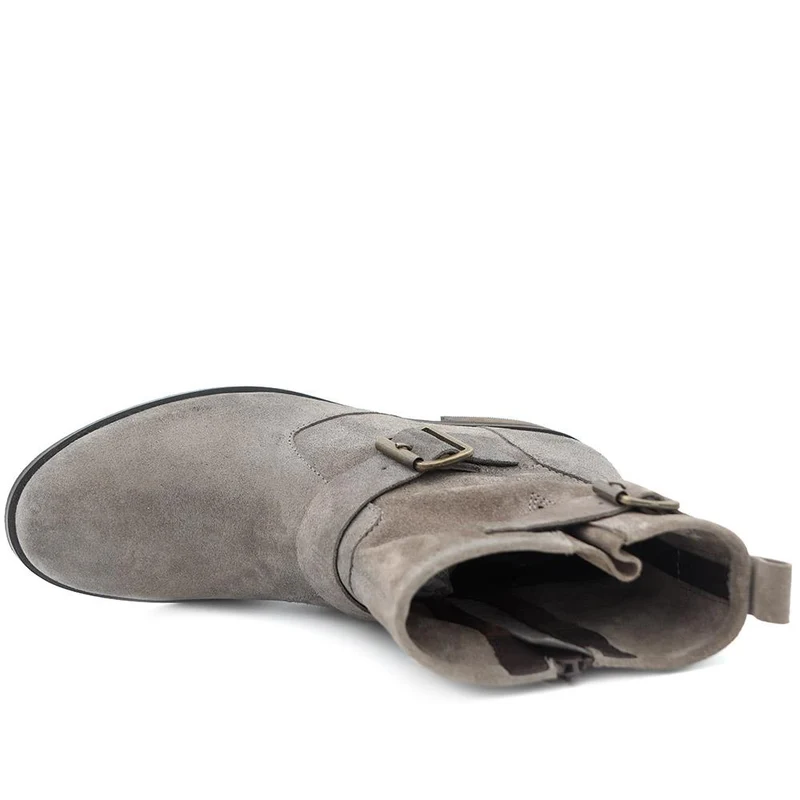 Maribel Buckle-Detailed Leather Boots - MARIBEL / 328 563 - Taupe Suede