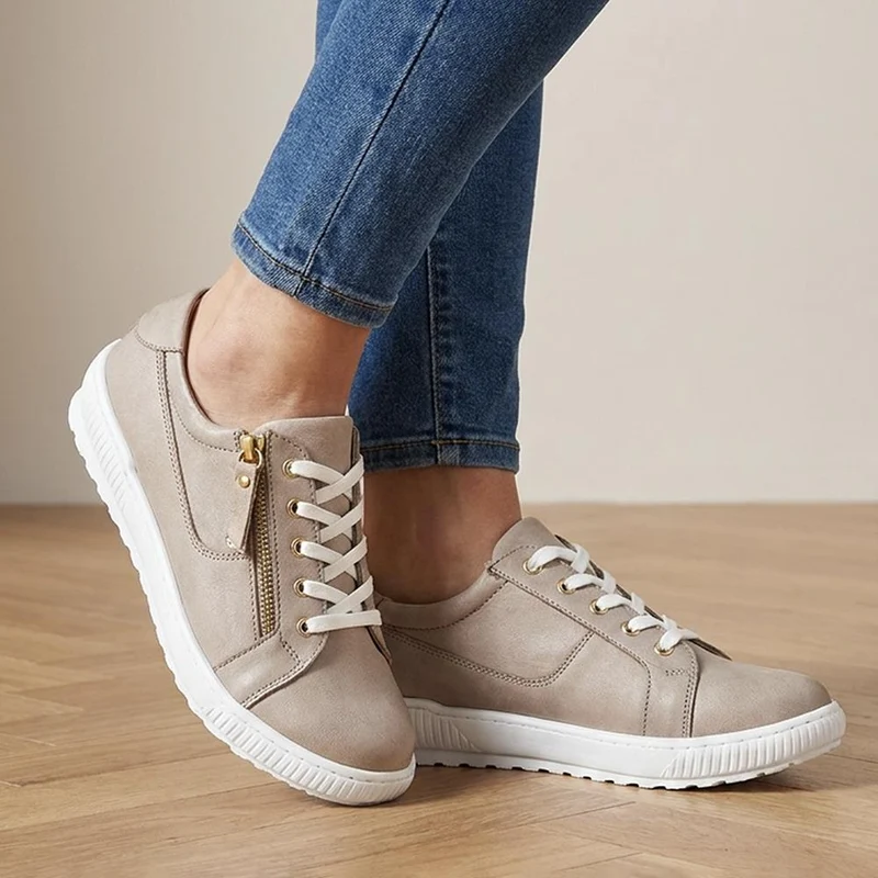 Padova Wide-Fit Leather Trainers - PADOVAWIDE / 326 787 - Stone