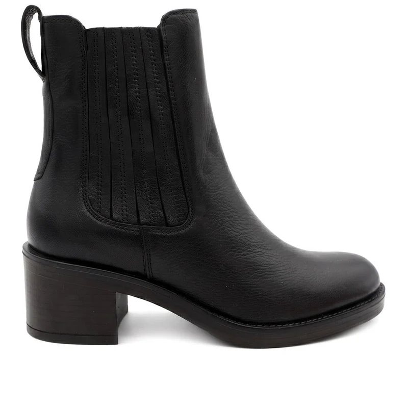 Nevaeh Leather Block Heel Chelsea Boots - NEVAEH / 330 299
