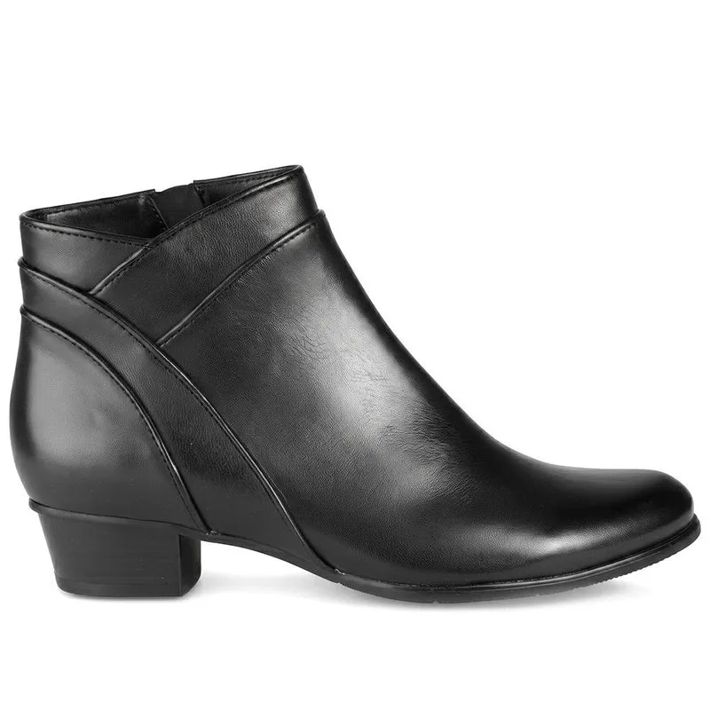 Regarde Le Ciel Leather Smart Ankle Boots - SINO44501 / 330 150 - Black