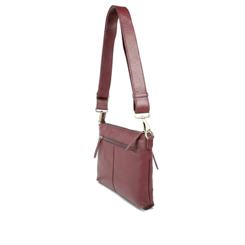 Wynne Leather Crossbody Bag - WYNNE / 329 240 - Burgundy Leather