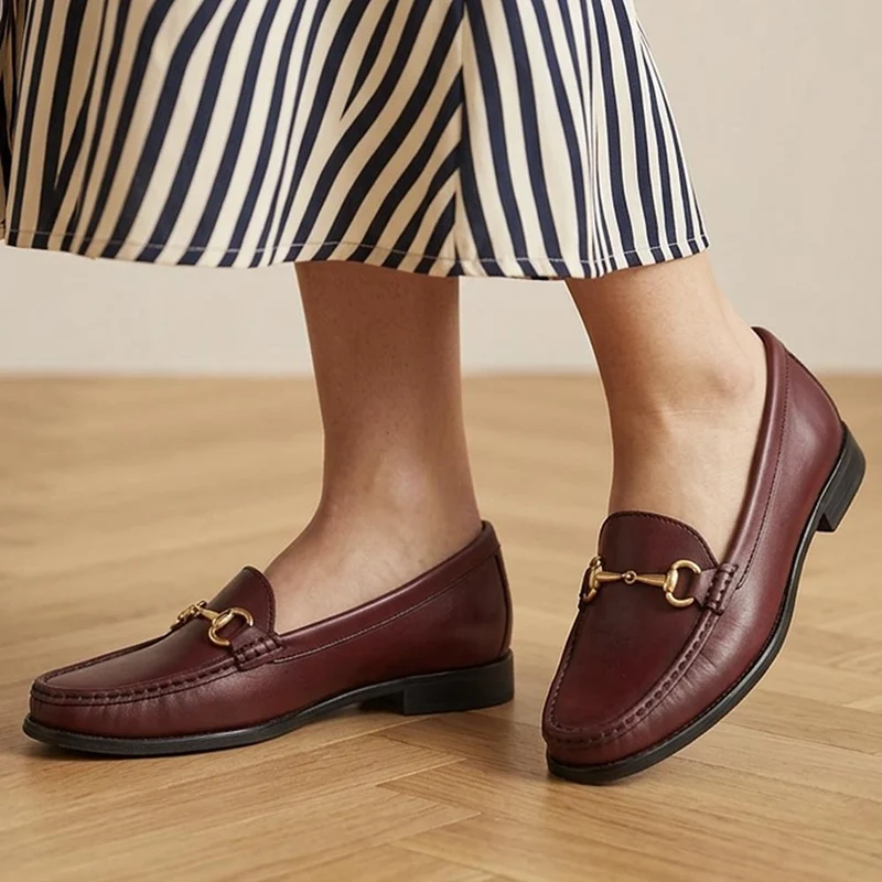 Lorella Wide-Fit Slip-On Shoes - LORELLAWIDE / 327 459 - Burgundy Leather