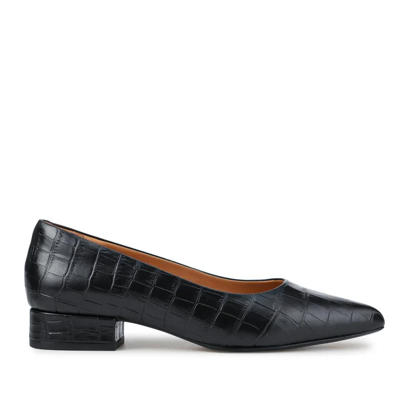 Sunstone Leather Court Shoes - SUNSTONE / 323 599 - Black Croc