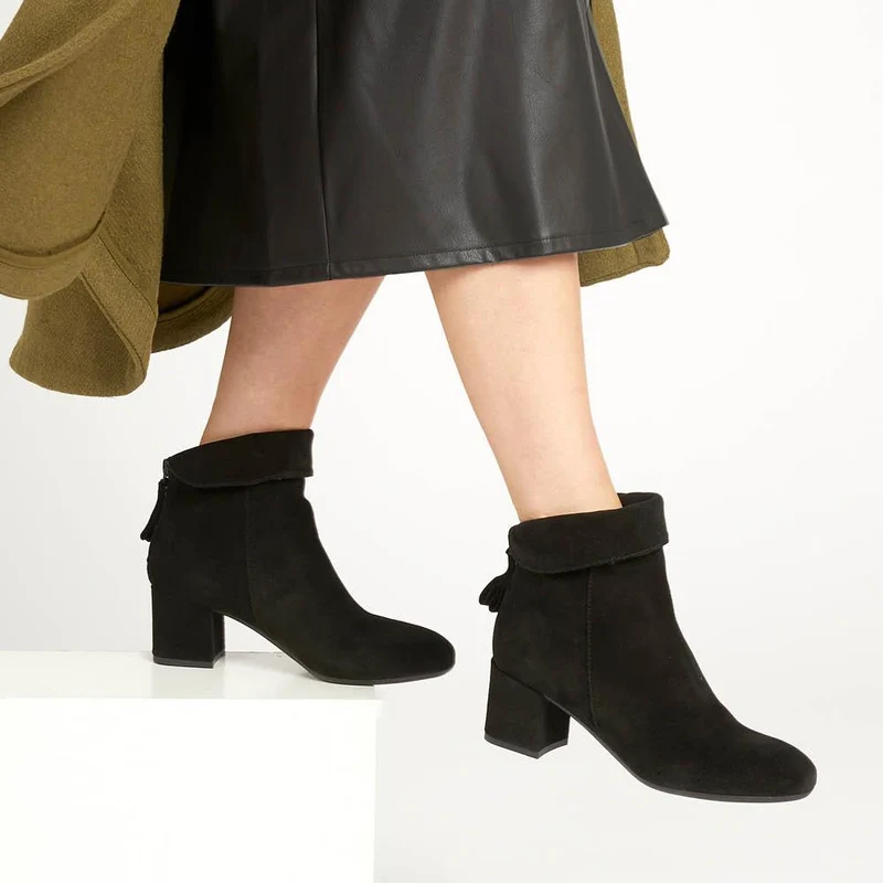 Lylah Heeled Ankle Boots - LYLAH / 322 544 - Black