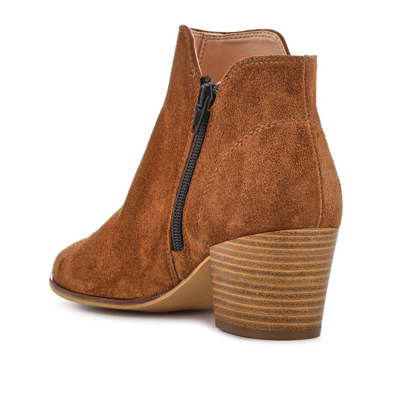 Madri Leather Cuban-Heeled Ankle Boots - MADRI / 327 619 - Cognac Suede