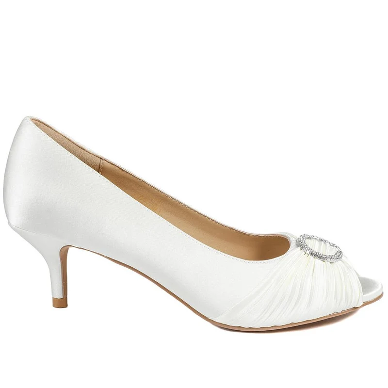 Zephira Elegant Stiletto Heel Court Shoes - ZEPHIRA / 329 097 - Ivory