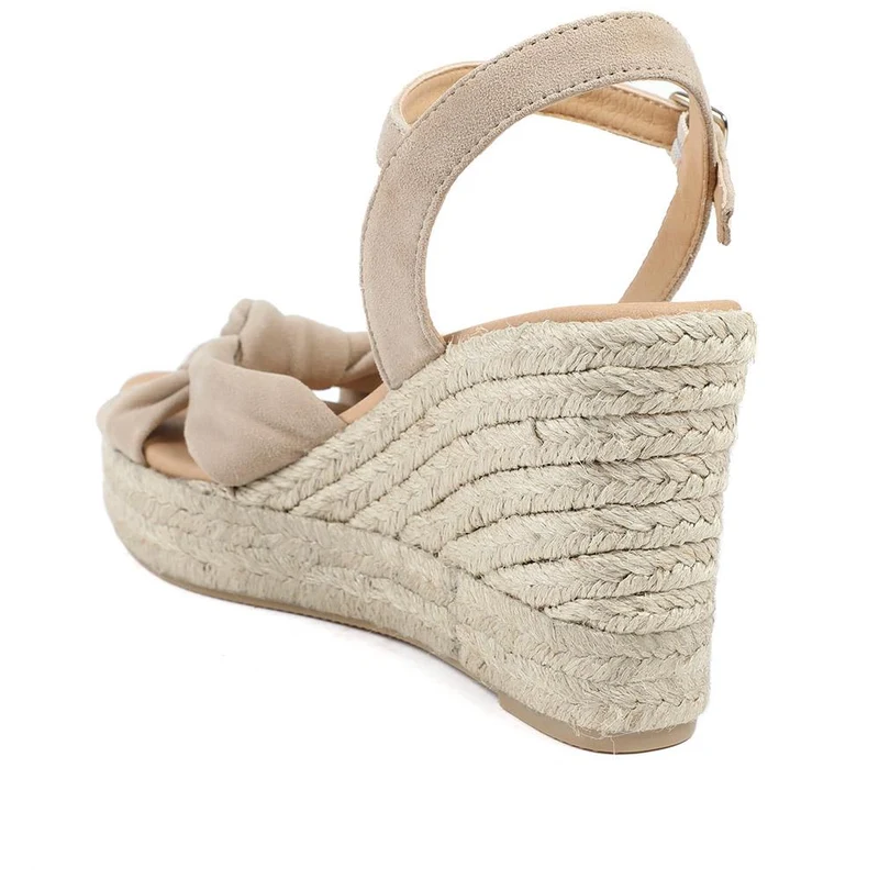 Roxie Buckled Leather Espadrilles - ROXIE / 329 083 - Sand