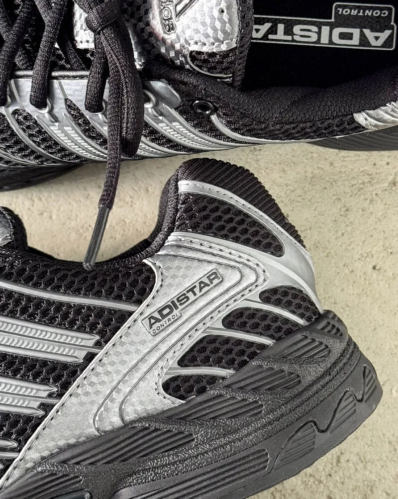 Adidas Adistar Control 3