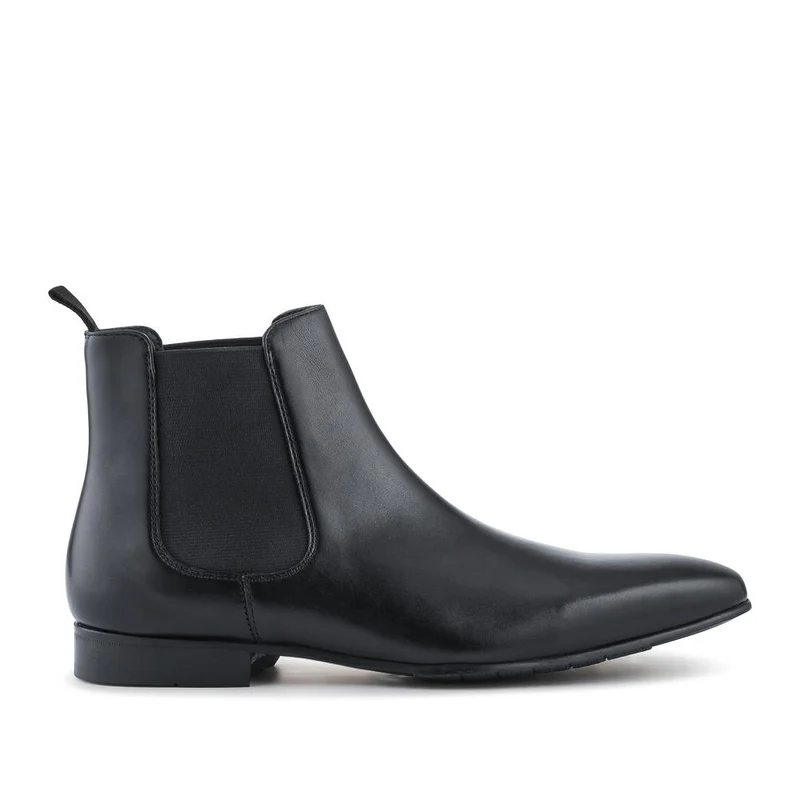 Leather Pointed-Toe Chelsea Boots - FAIRFORD / 328 630 - Black