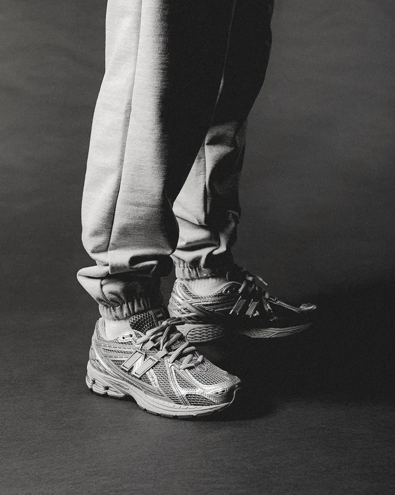 New Balance 1906R