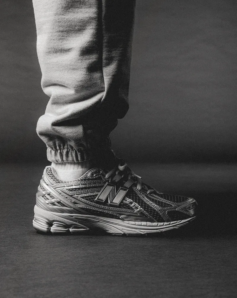 New Balance 1906R