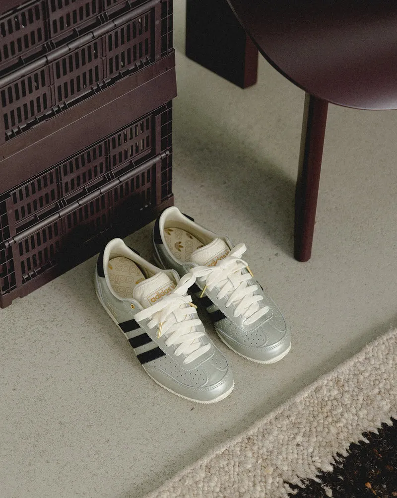 Adidas Japan W
